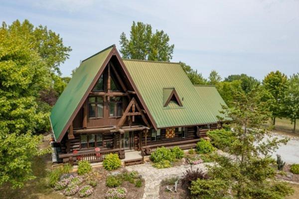The Lodge At Lakeshore Belle River ภายนอก รูปภาพ